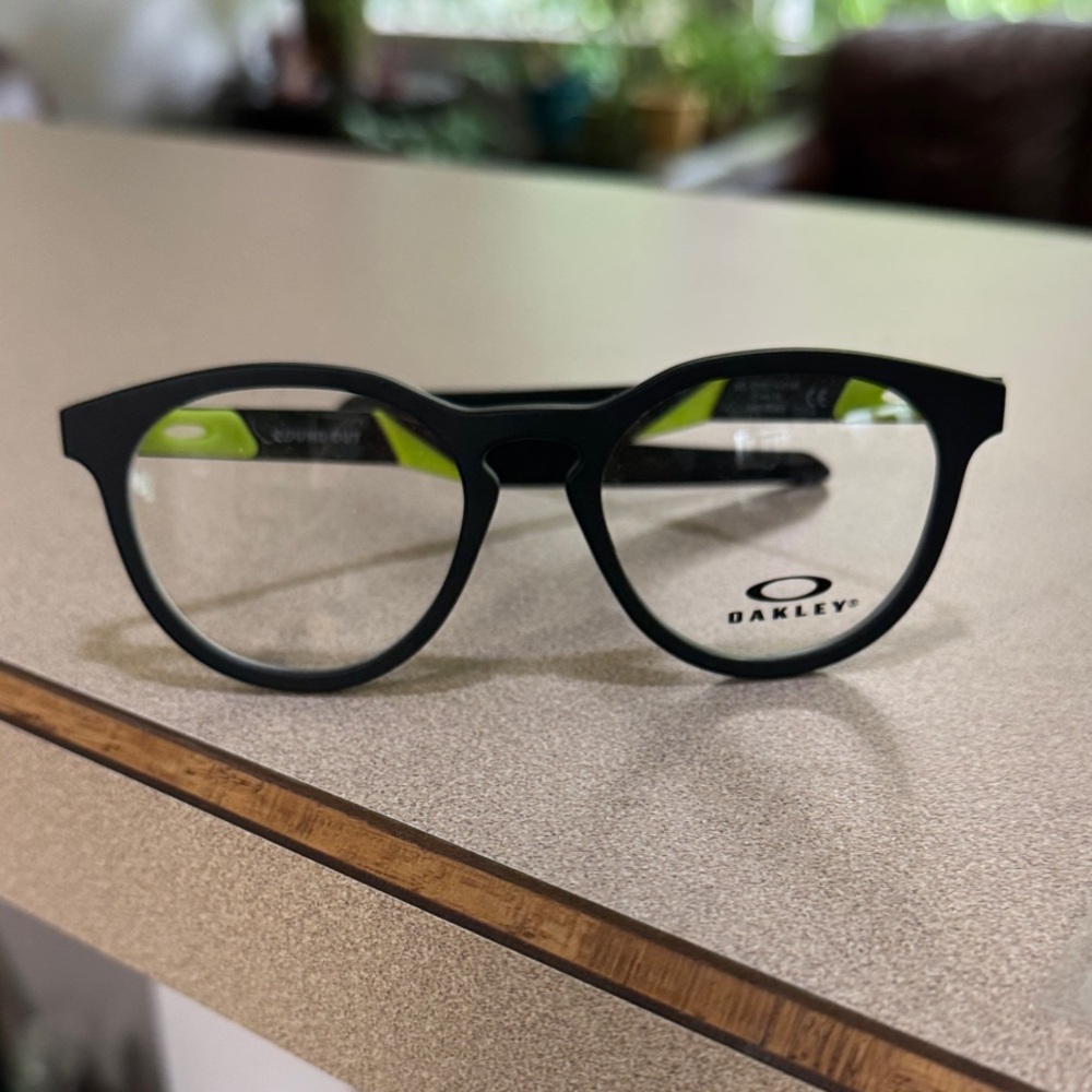 Oakley Black and Green Round Glasses